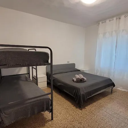 Vakantiehuis Estivo Ponente - -rn- *